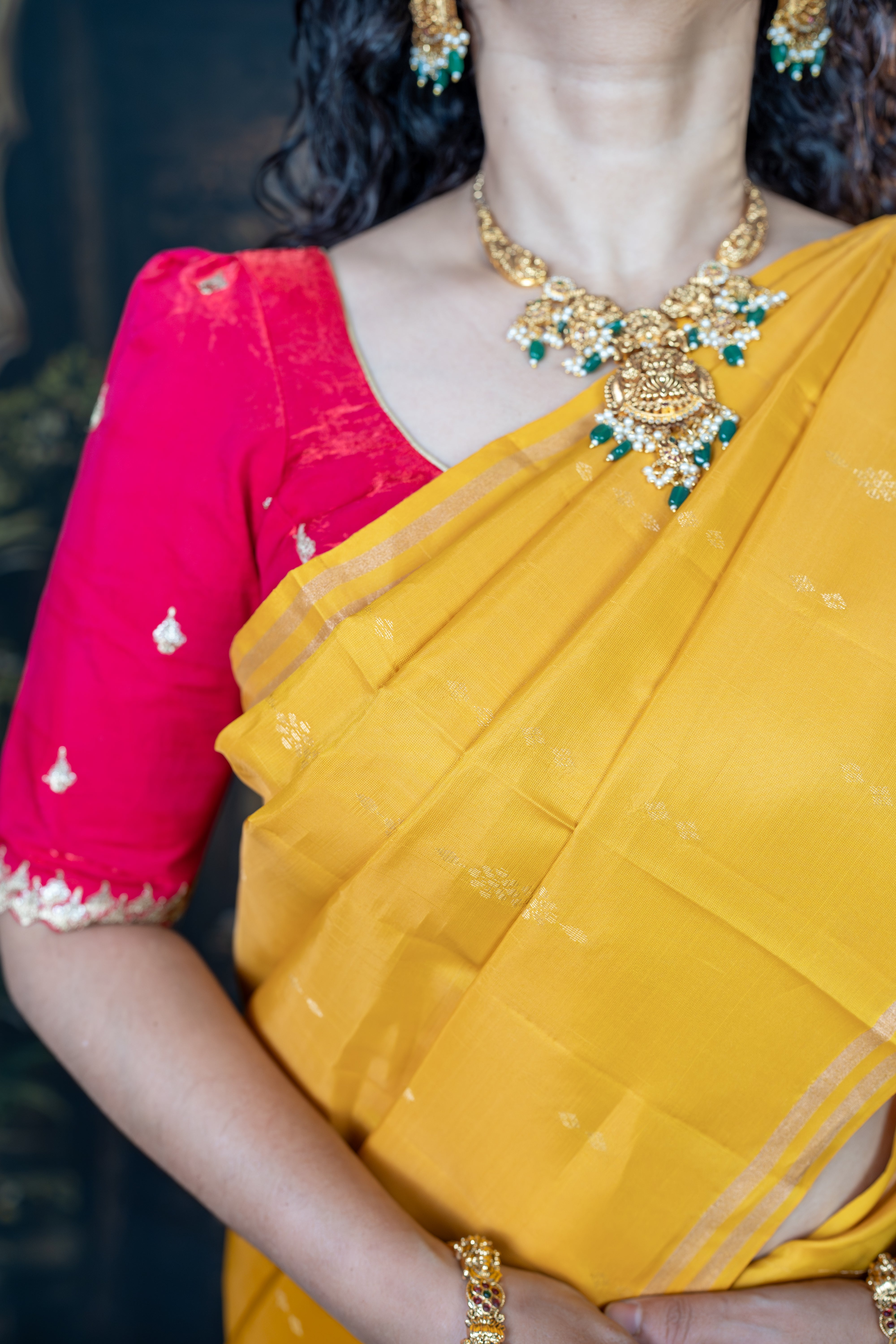 Soft Silk Light Weight Double Warp Gadwal Pattu Saree