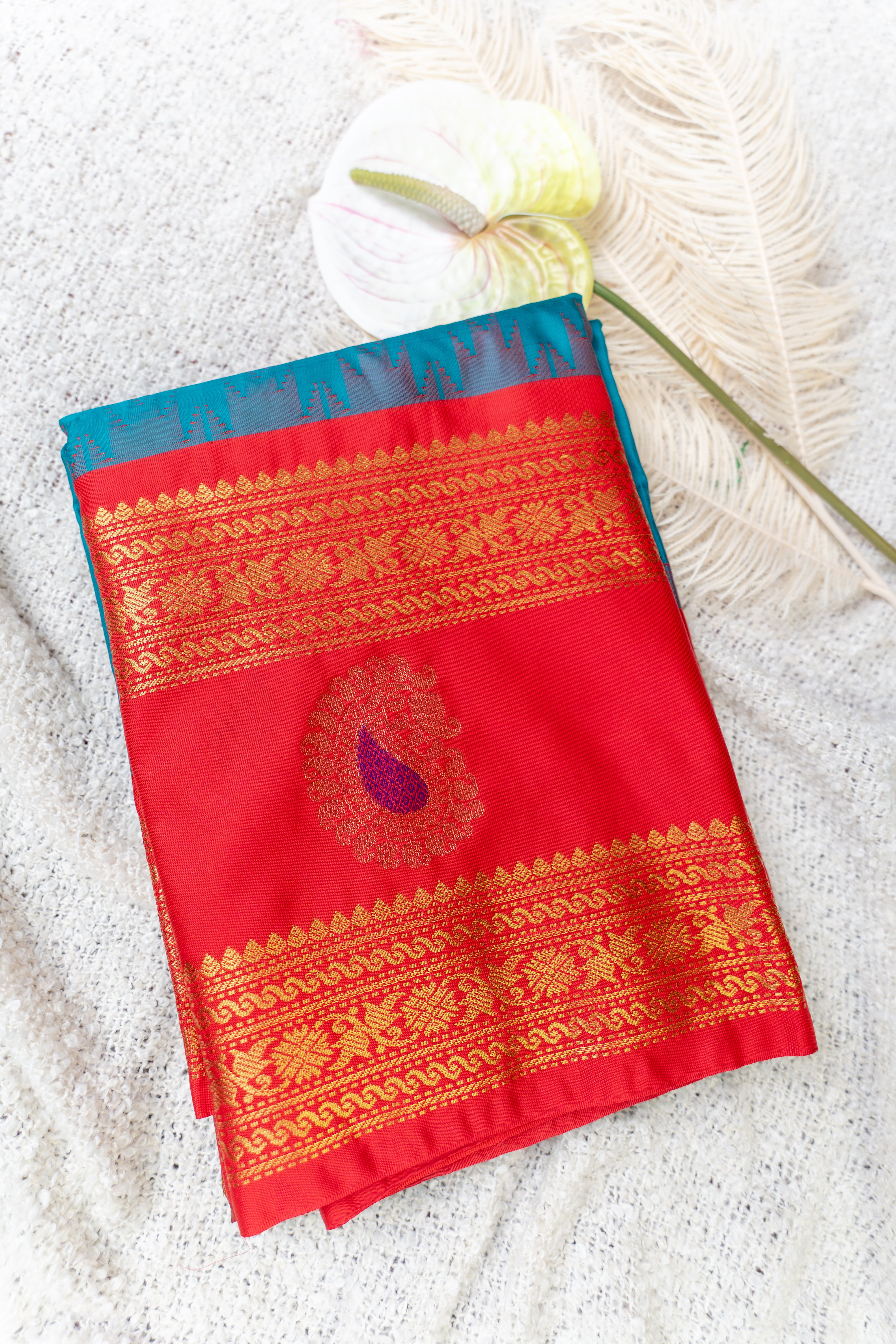 Vintage Semi Gadwal Pattu Saree with Kanchi Border-BLUE RED