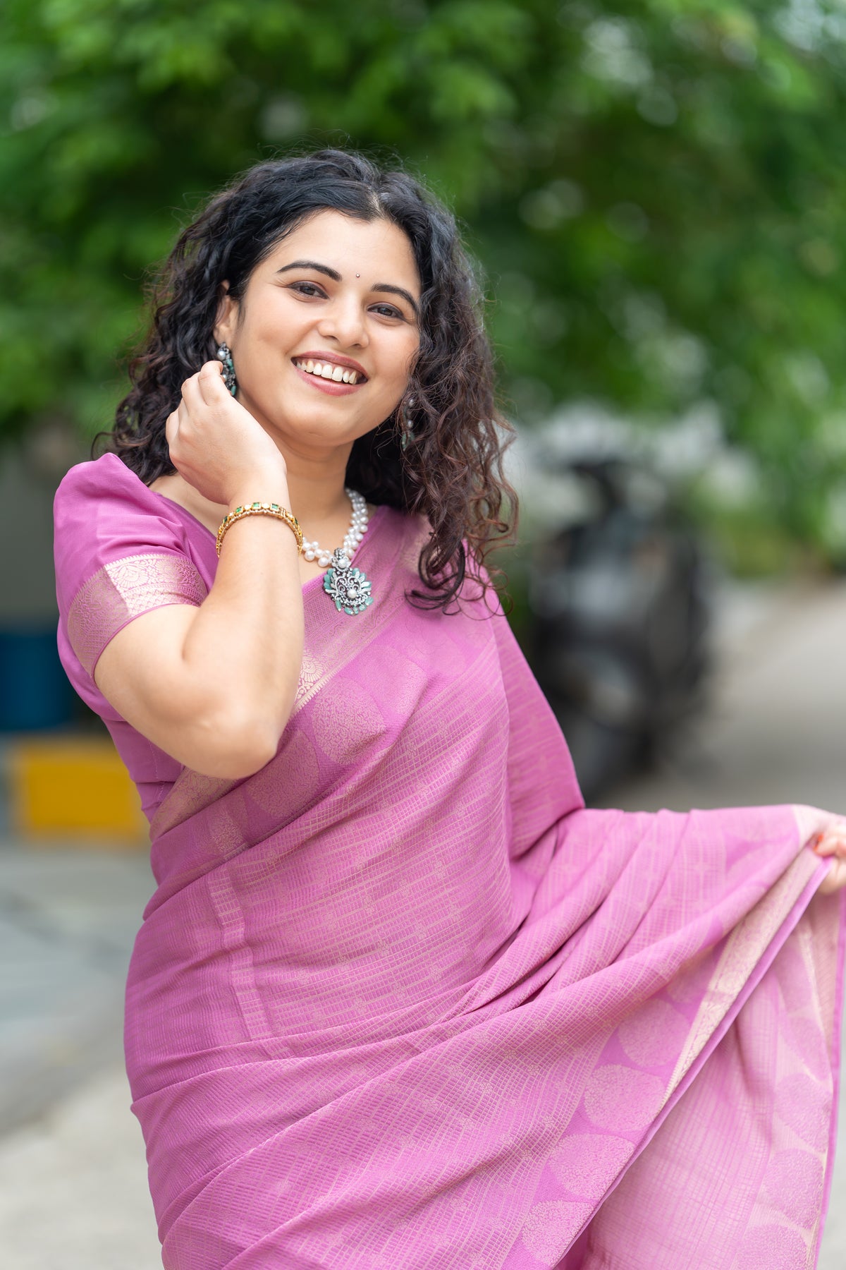 Mysore Crepe Silk Saree – Elegant Zari Collection