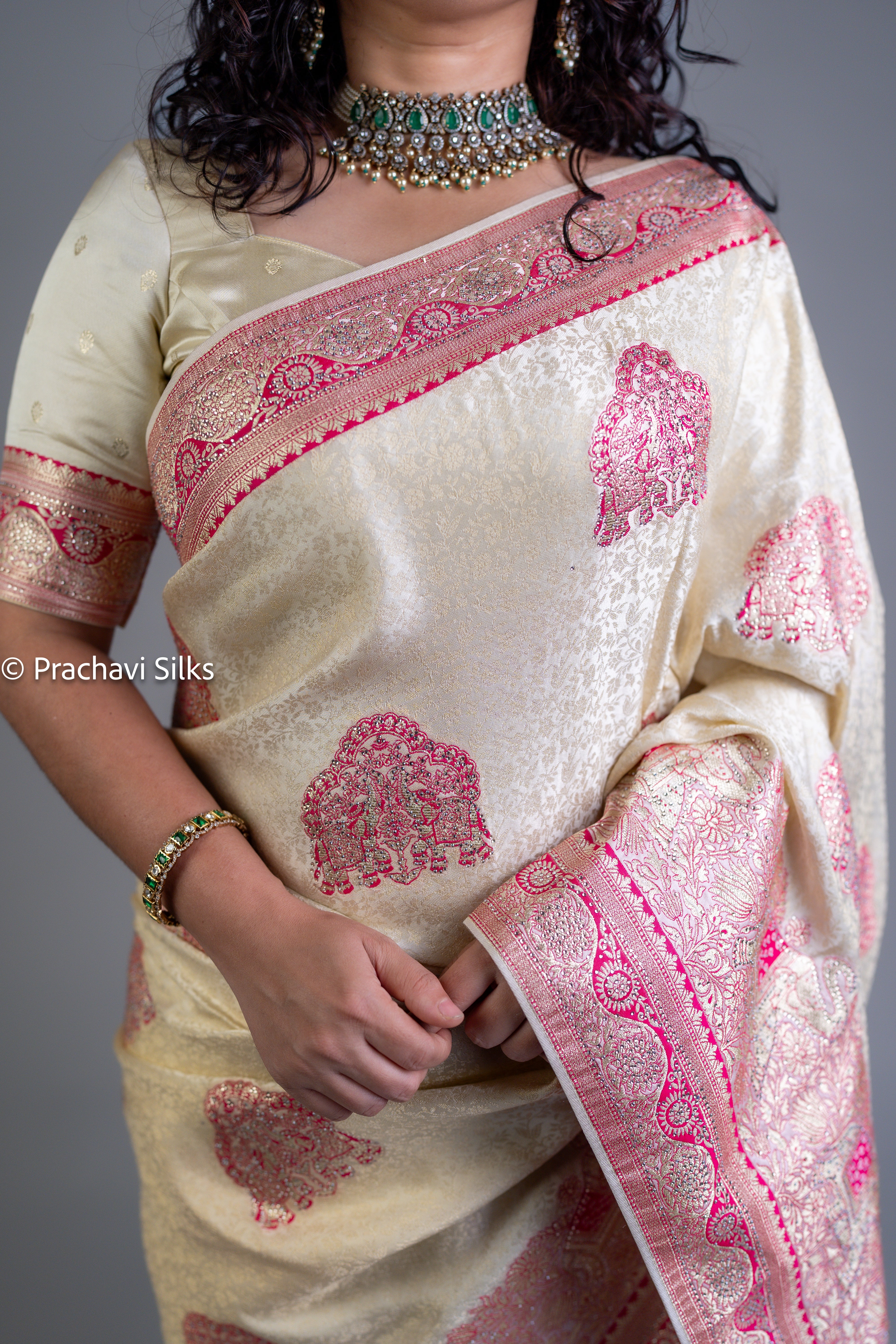 Ivory Gold Saree with Heavy Zari Pallu & Ethnic Butta Design