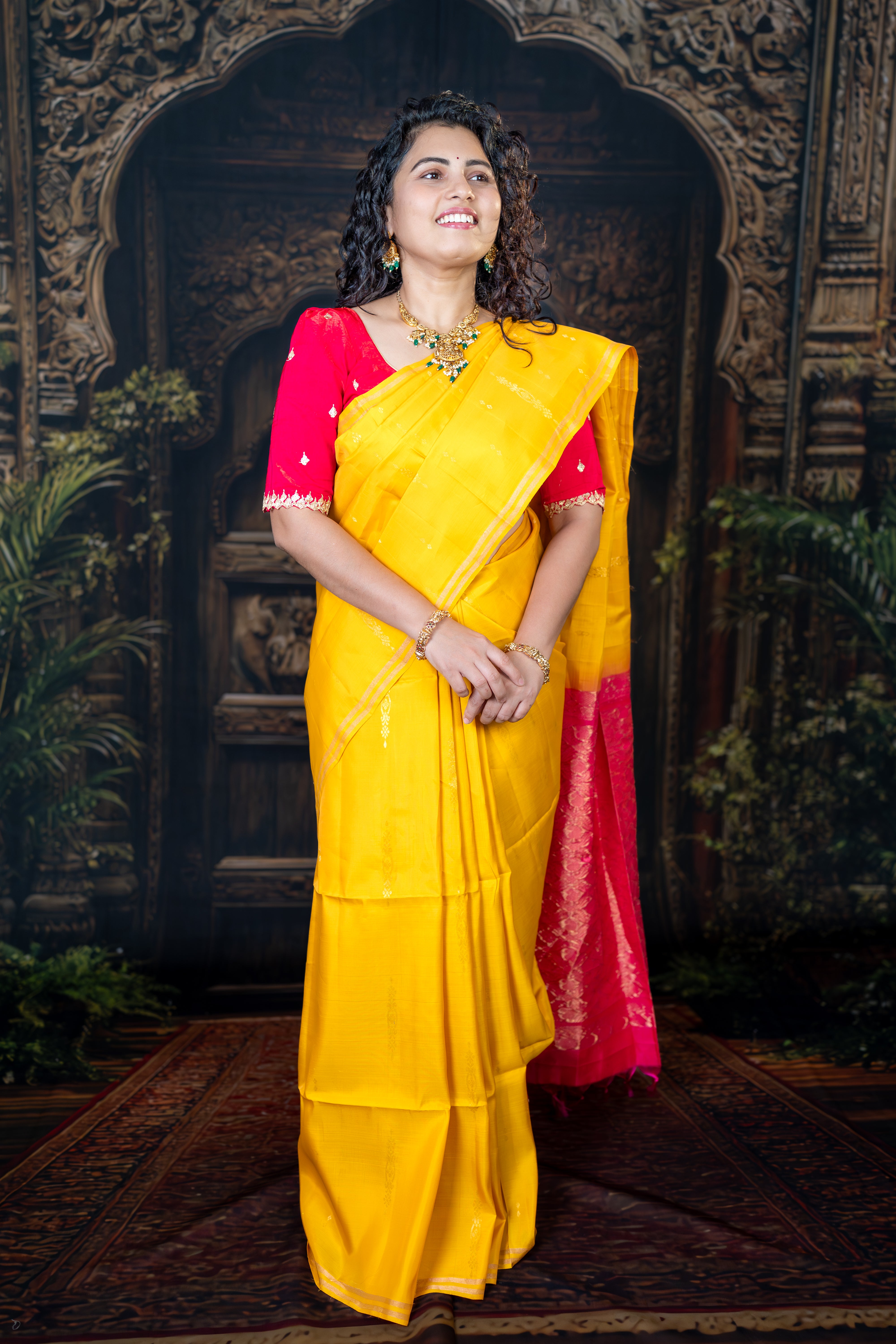 Soft Silk Light Weight Double Warp Gadwal Pattu Saree