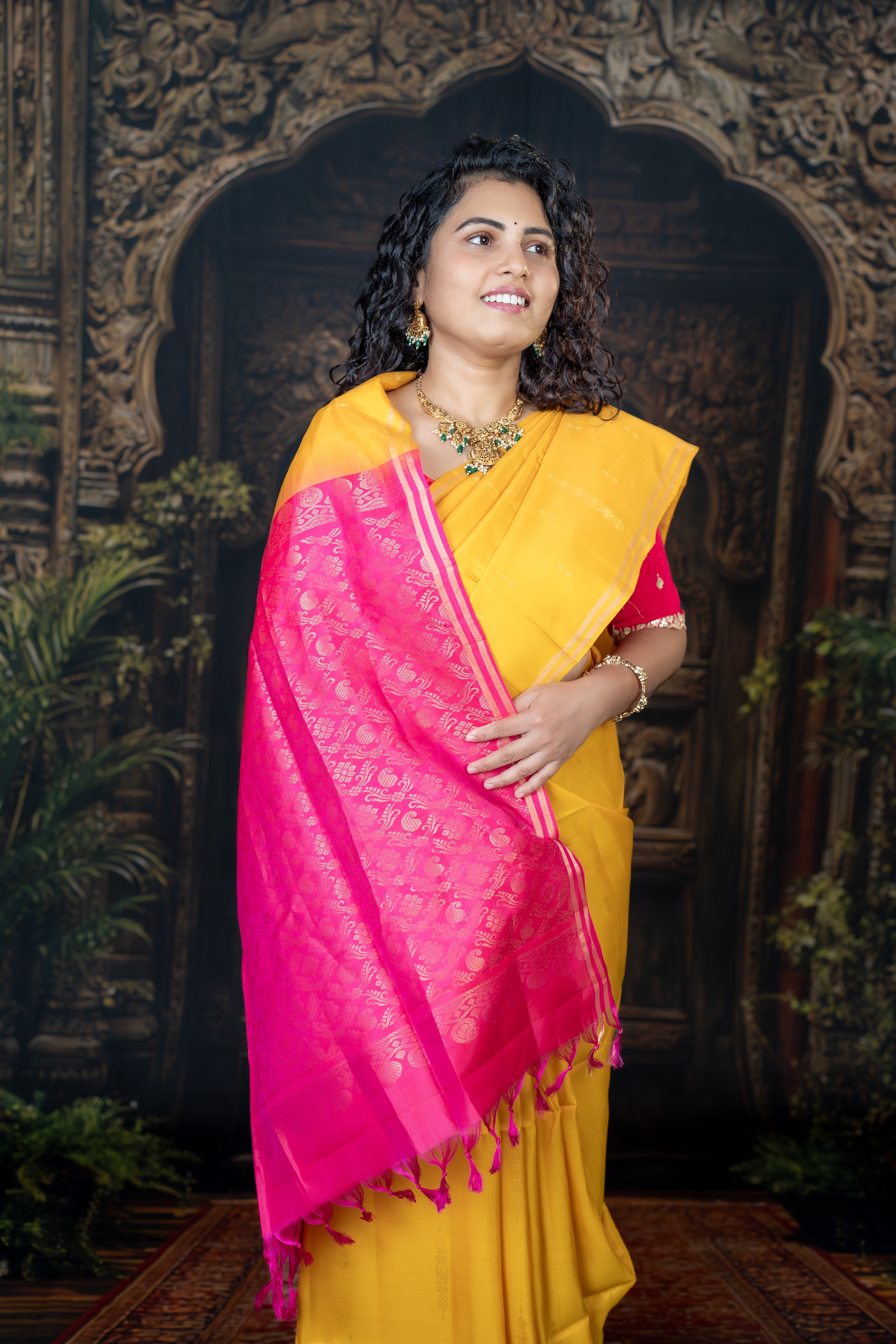 Soft Silk Light Weight Double Warp Gadwal Pattu Saree