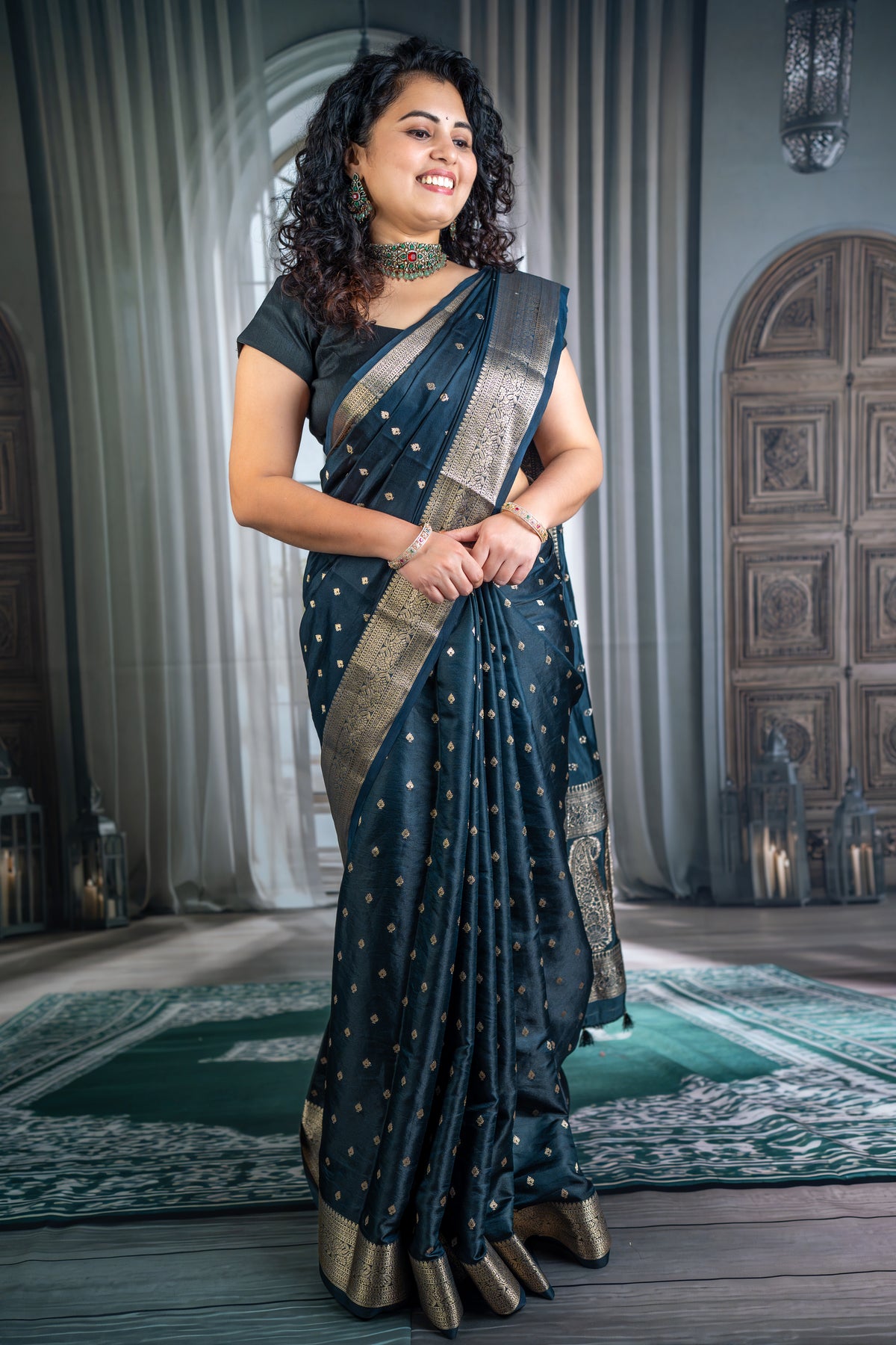Black Zari Elegance – Bangalore Silk Saree
