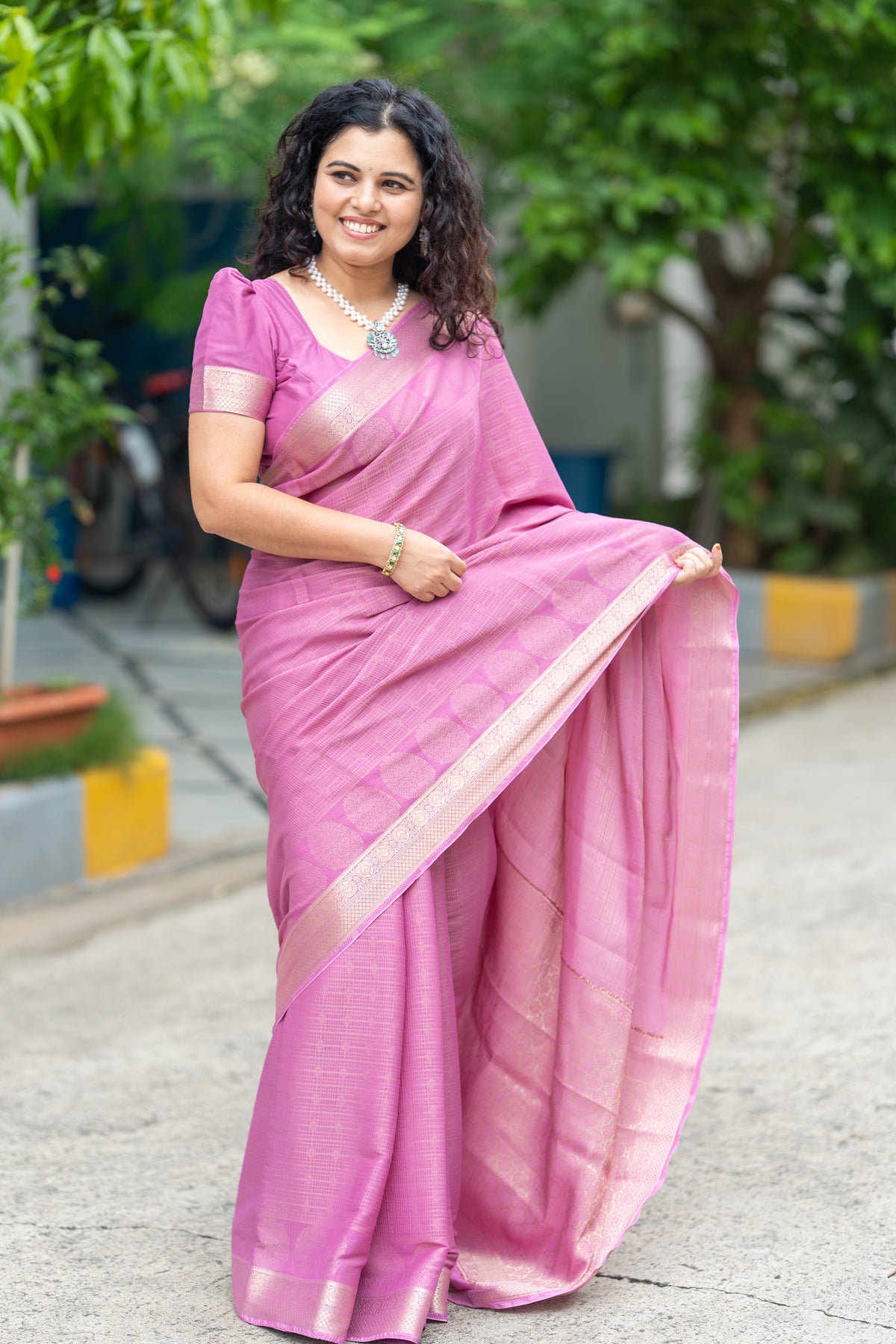 Mysore Crepe Silk Saree – Elegant Zari Collection